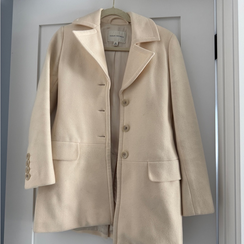 Banana Republic Women's Tan Trench Coat